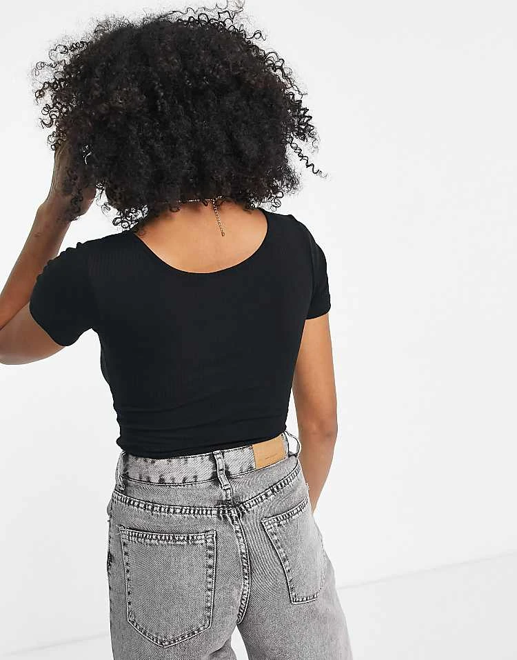 Pieces Popper Front Ribbed Top In Black For Women - Image 2