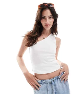 Pieces One Shoulder Top In White For Women