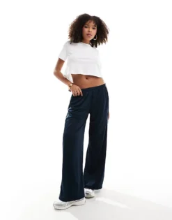 Pieces Cropped T-shirt In White For Women