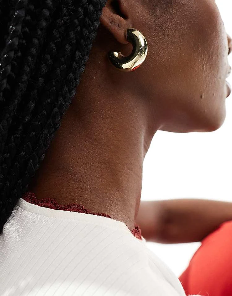 Pieces Chunky Hoop Earrings In Gold For Women - Image 3