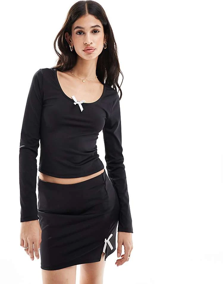 Pieces Mix & Match Slinky Long Sleeved Top & Mini Skirt & Front Cardigan With Pi - Image 2