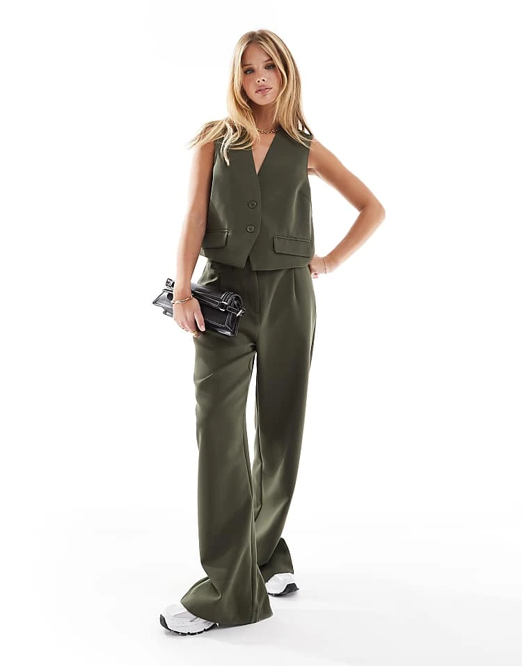 Pieces Tailored Waistcoat And Multiway Button Leg Trouser Set In Khaki - Image 3