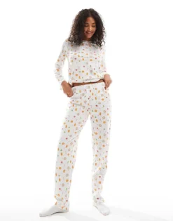 Pieces Christmas Long Sleeve Pyjama Set In White Gingerbread Print For Women