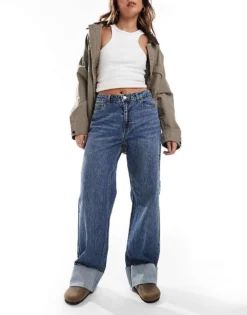 Pieces Sally Wide Leg Jeans With Turn Up In Medium Blue Denim For Women Mbd