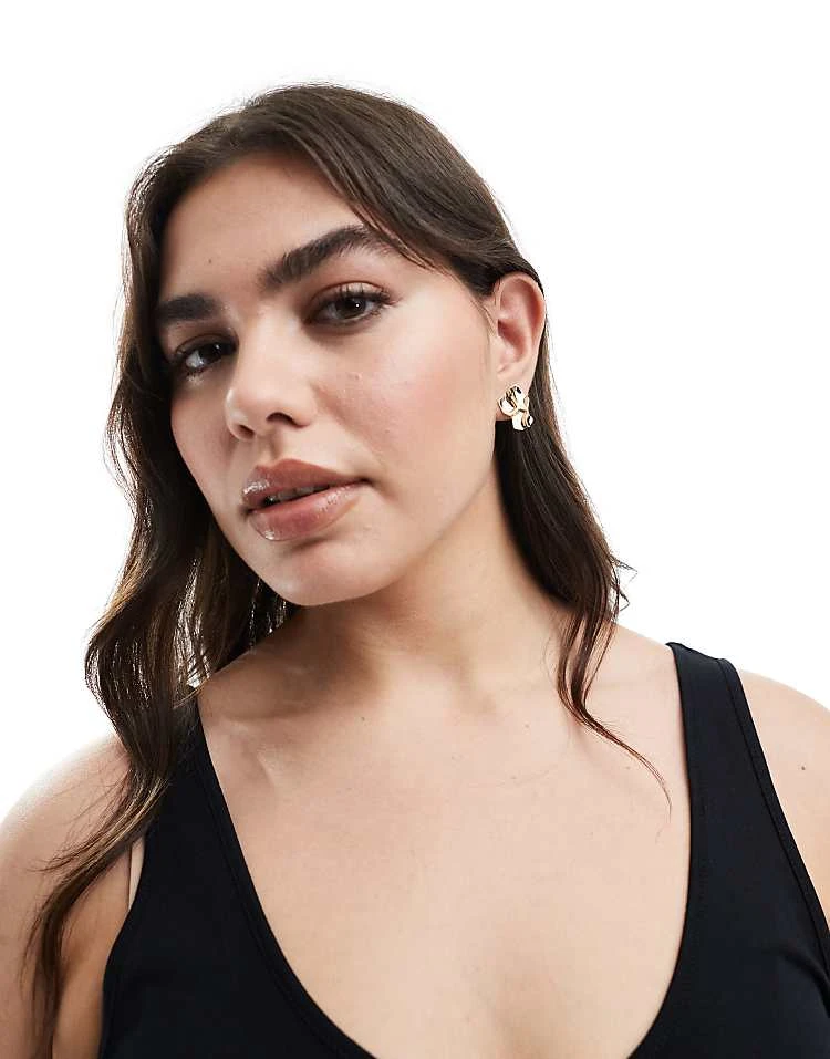 Pieces 18k Plated Molten Effect Earrings In Gold For Women - Image 2