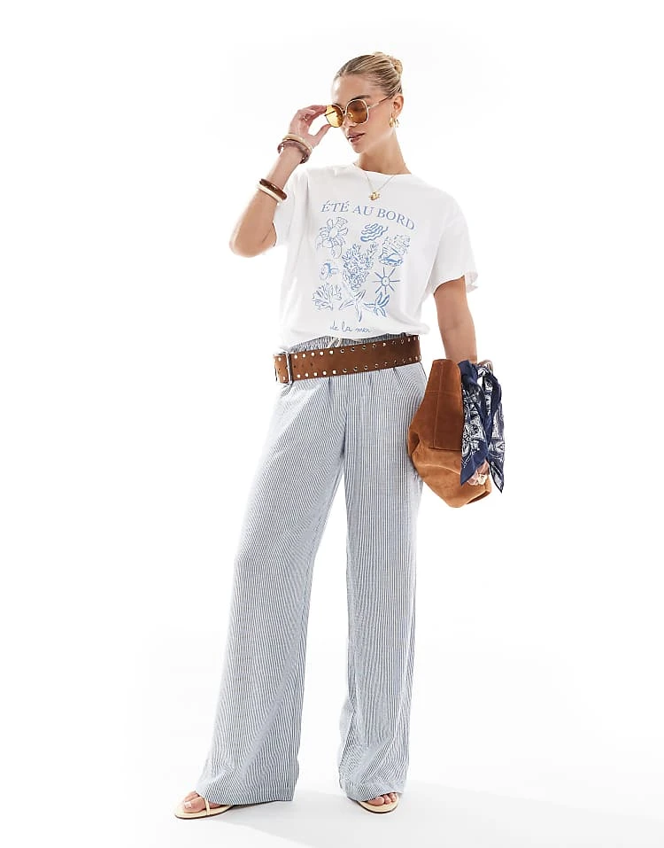 Pieces Oversized T-shirt With Seashell Graphic In White For Women White De La Mer - Image 4