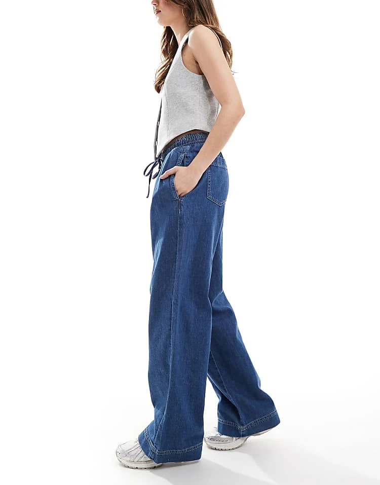 Pieces Drawstring Waist Wide Leg Jeans In Dark Blue Denim Wash For Women - Image 3