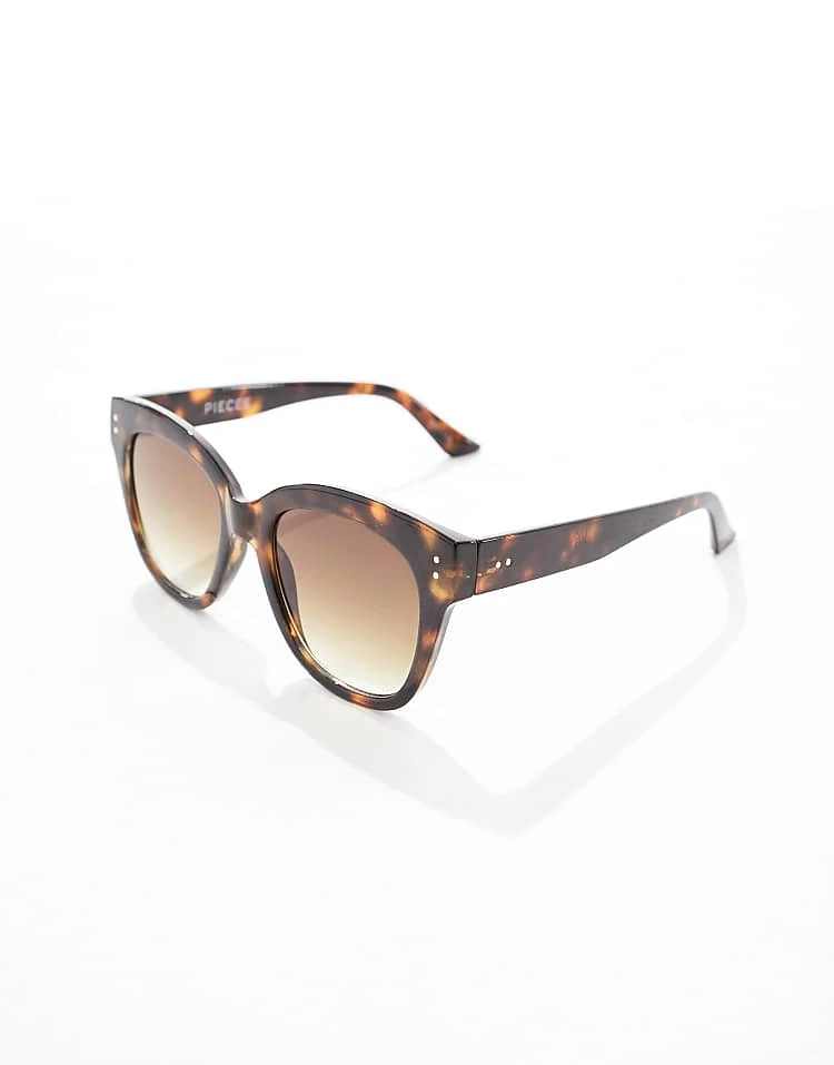 Pieces Round Frame Sunglasses With Ombre Lense In Brown Tortoise Shell For Women Black Turtle - Image 3