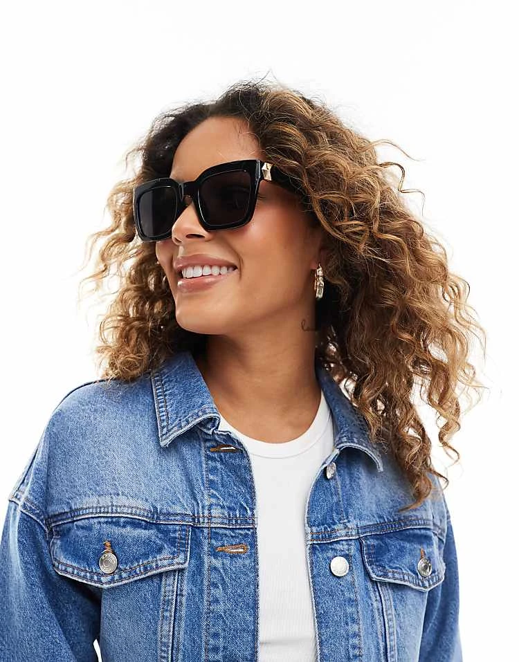 Pieces Rectangle Frame Sunglasses In Black For Women - Image 3